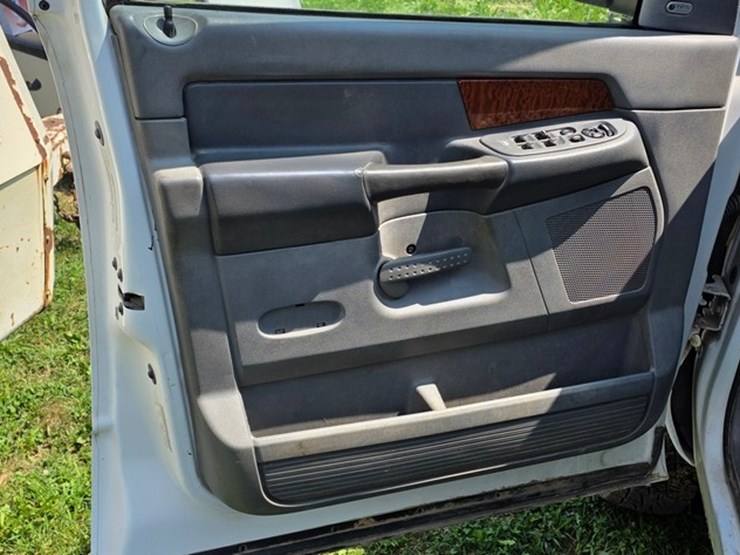 2006-dodge-ram-3500-image-58