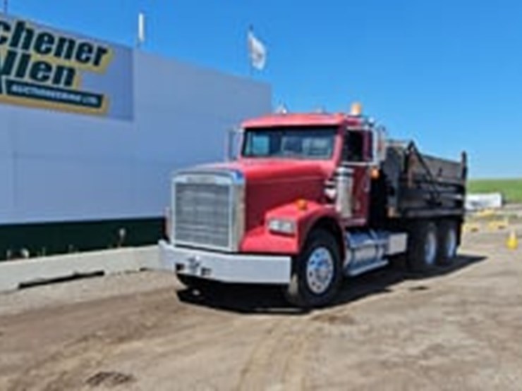 1993-freightliner-fld120-image-17