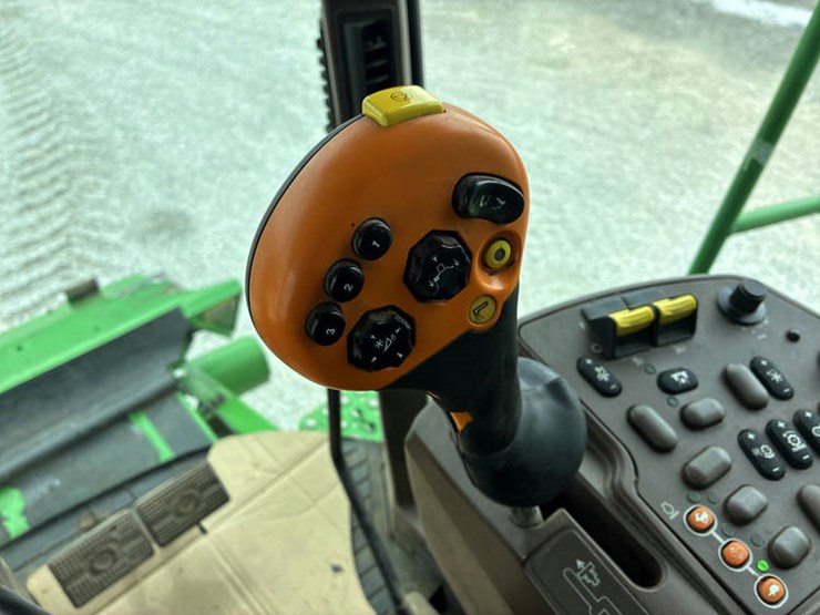 2002-john-deere-9750-image-109