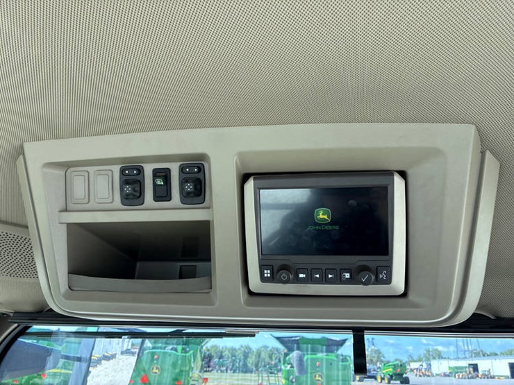 2020-john-deere-8rx-410-image-99
