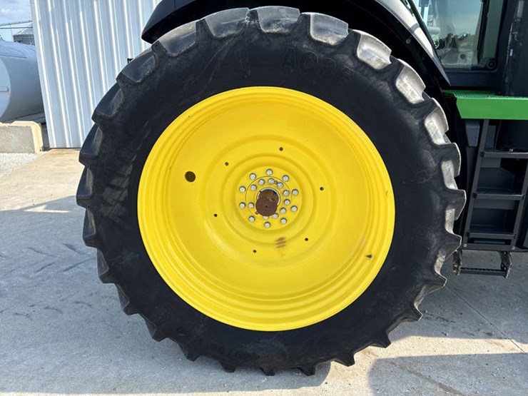 2022-john-deere-8r-310-image-63