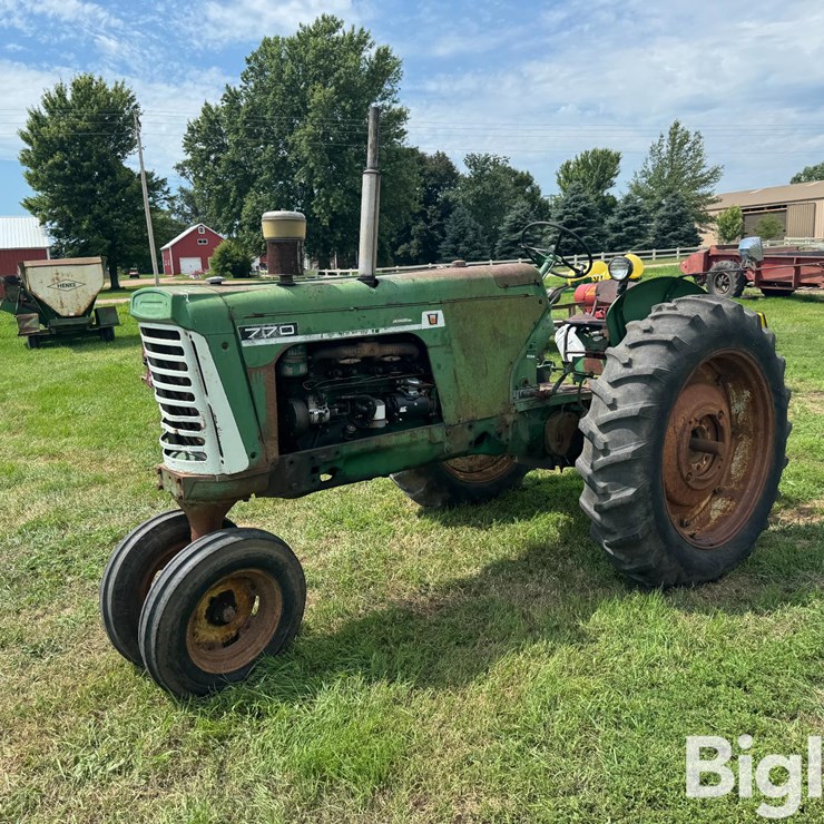 1962 OLIVER 770