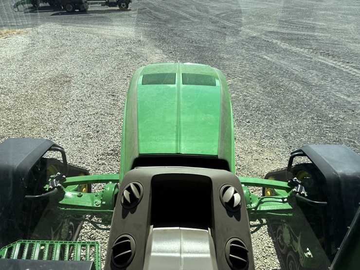 2020-john-deere-8rx-410-image-103