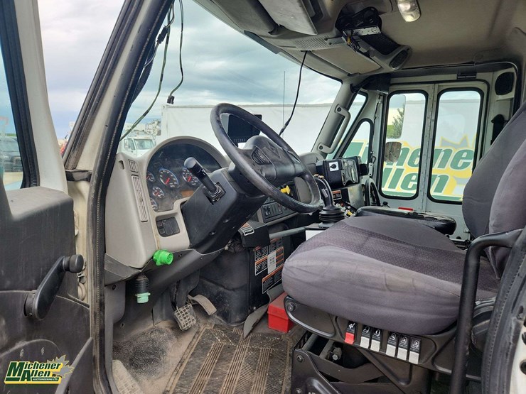 2017-international-workstar-7400-image-9