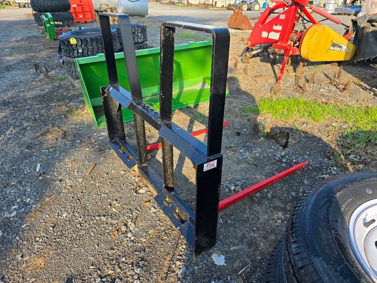 new-kivel-double-high-back-slkidloader-spear-image-1