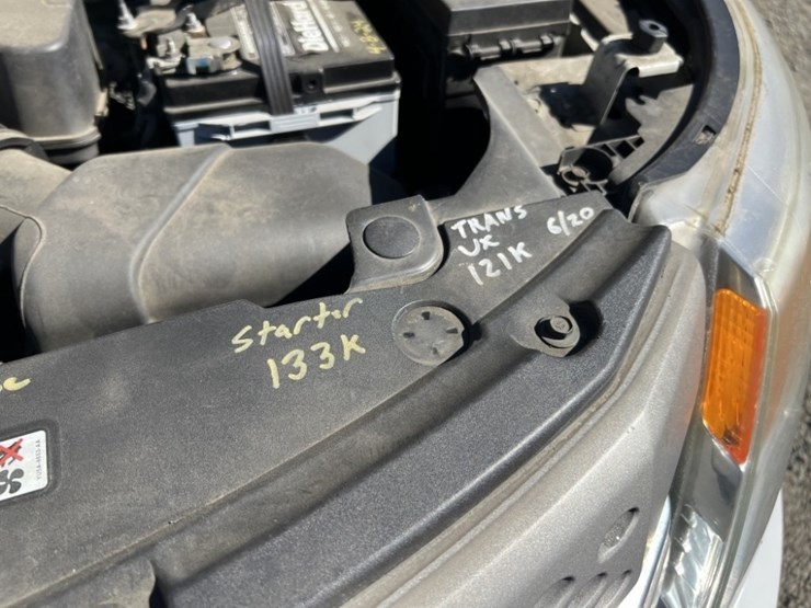 2014-ford-explorer-image-34