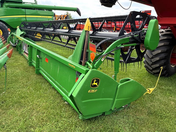 2010-john-deere-635f-image-25