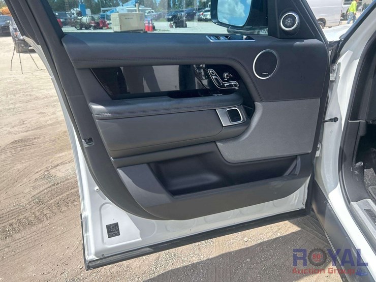 2018-land-rover-range-rover-image-5