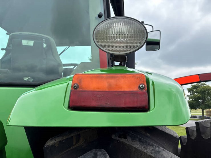 2009-john-deere-8430-image-16