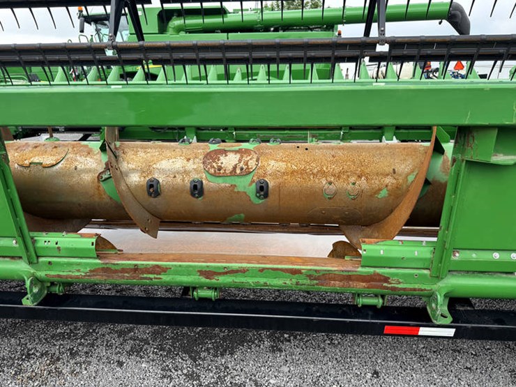 2016-john-deere-635f-image-14