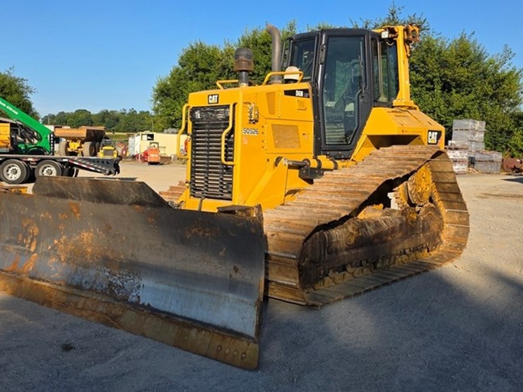 2019-caterpillar-d6n-lgp-image-1