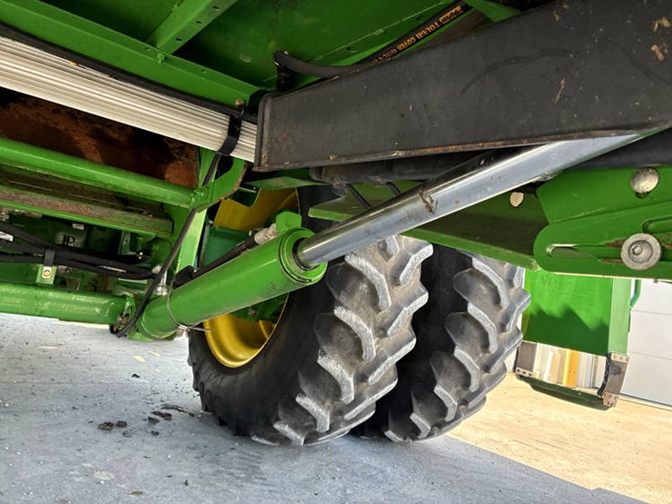 2013-john-deere-s670-image-14