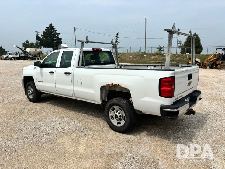 2015-chevrolet-2500hd-image-9