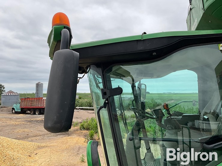 2013-john-deere-s670-image-11
