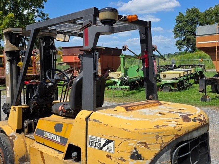 2005-caterpillar-dp40kl-image-22