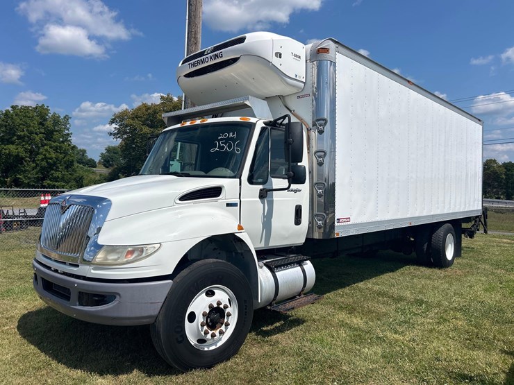 2014-international-durastar-4400-image-1