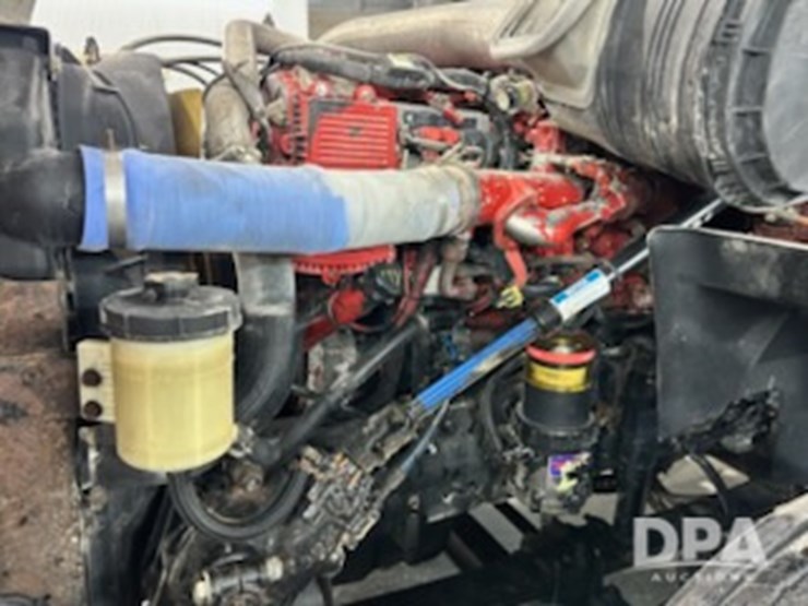 2011-international-prostar-image-13