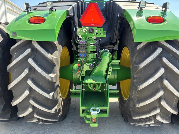 2023-john-deere-9r-440-image-34