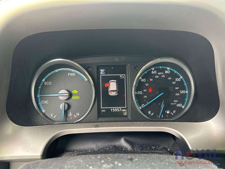 2018-toyota-rav4-image-15