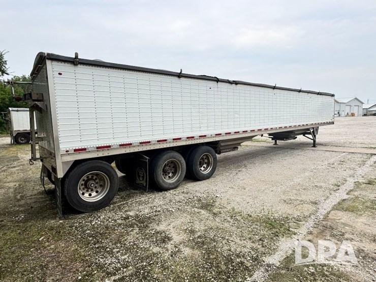 2016-wilson-grain-trailer-image-10