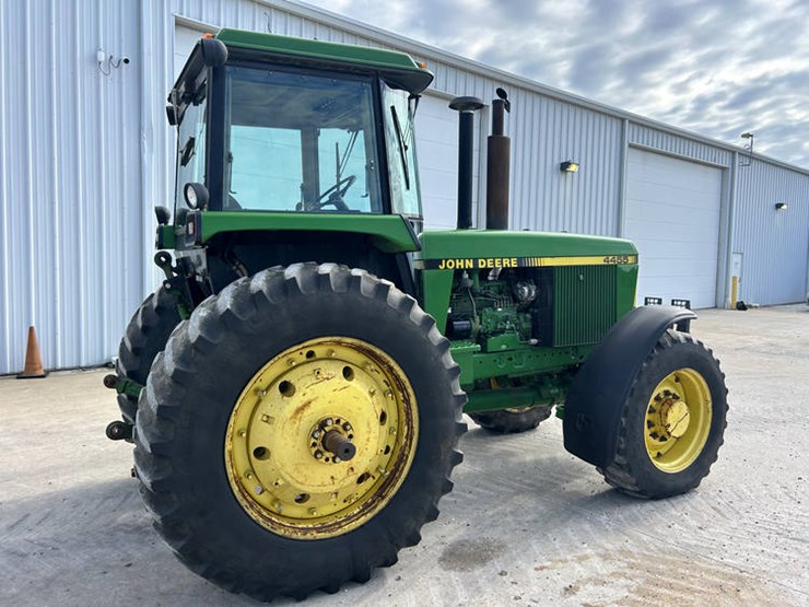 1990-john-deere-4455-image-5