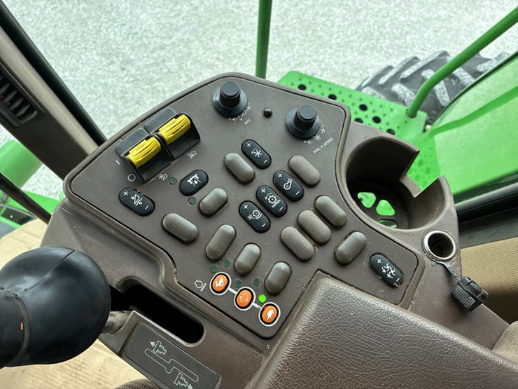 2002-john-deere-9750-image-110