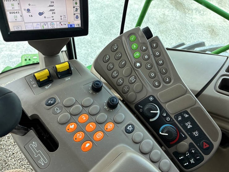 2016-john-deere-s680-image-107