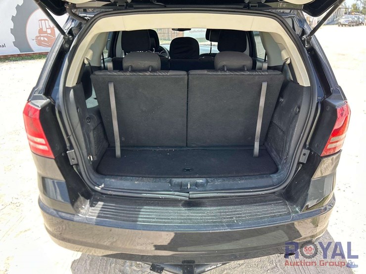 2014-dodge-journey-image-21
