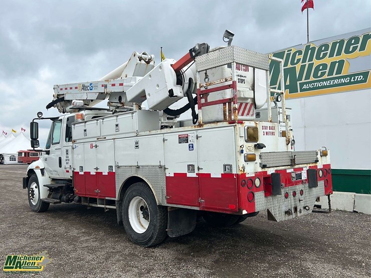 2006-international-durastar-4300-image-17