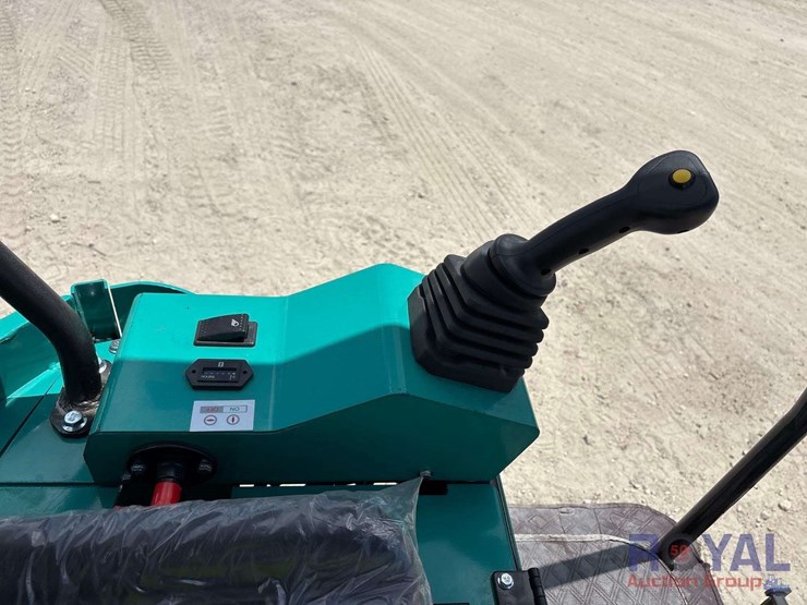 unused-2025-cfg-h15r-mini-excavator-image-13
