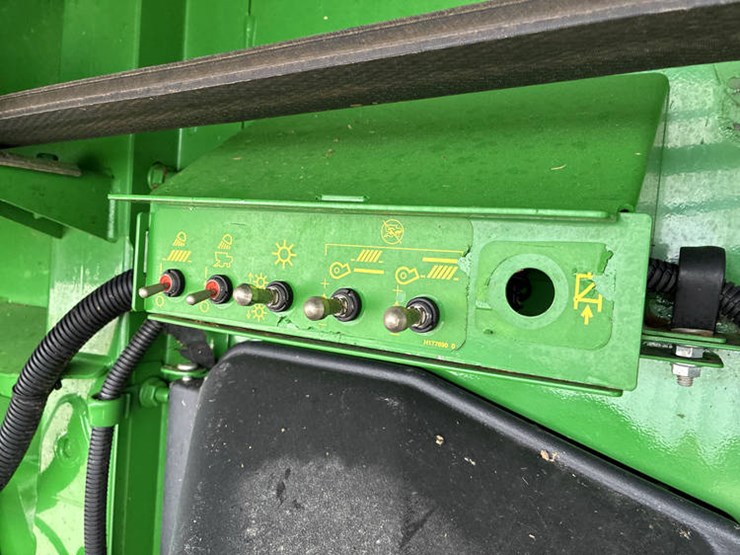 2015-john-deere-s680-image-73