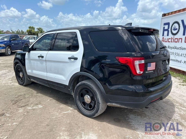 2018-ford-explorer-image-4