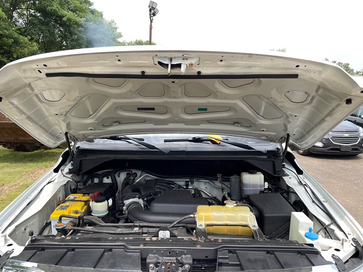 2013-nissan-nv2500-image-49