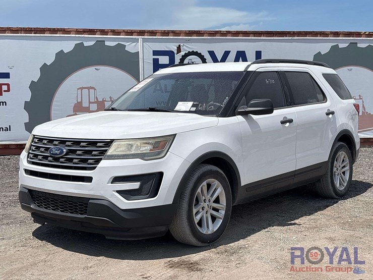 2017-ford-explorer-image-1