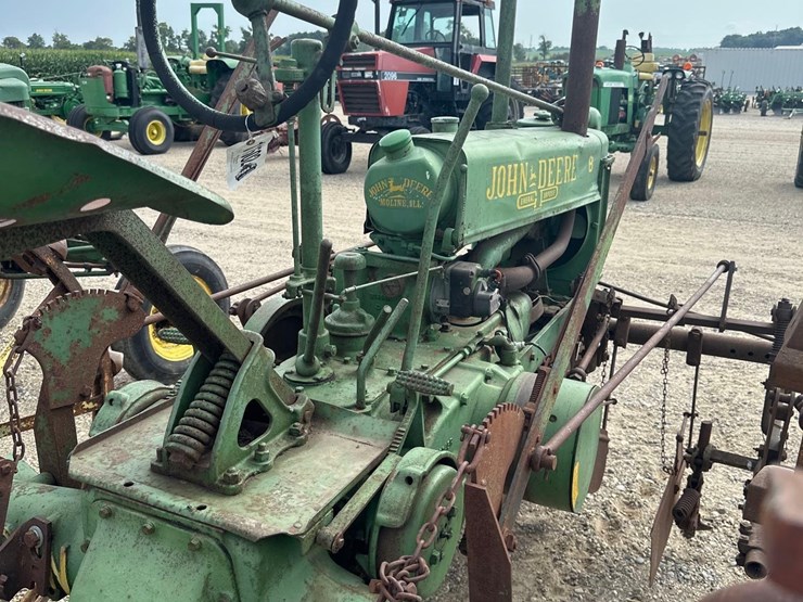 john-deere-b-image-12