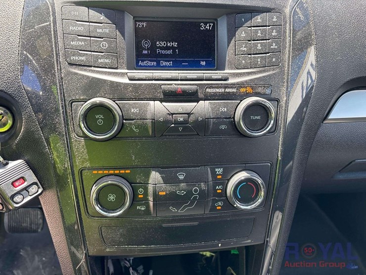 2019-ford-explorer-image-17