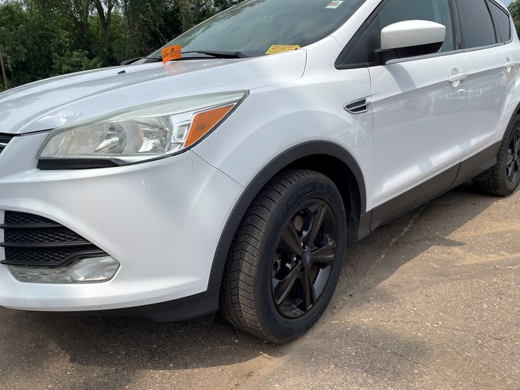 2015-ford-escape-se-image-9
