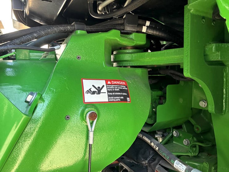 2023-john-deere-9r-440-image-28