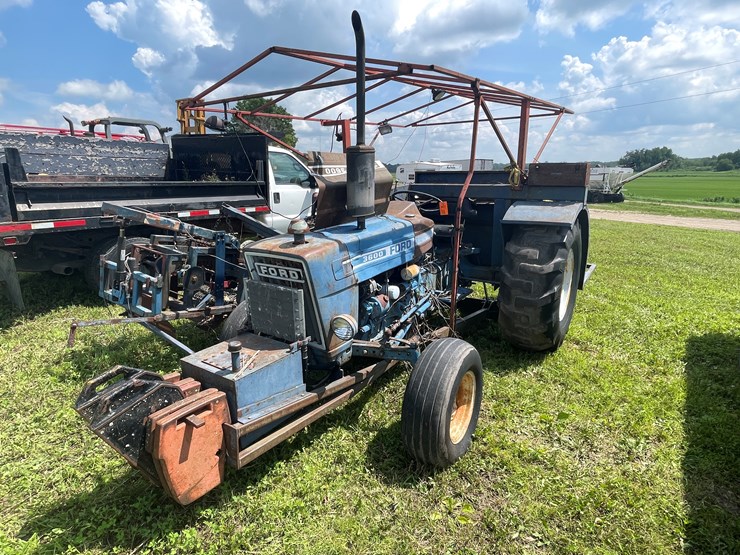 ford-3600-image-1