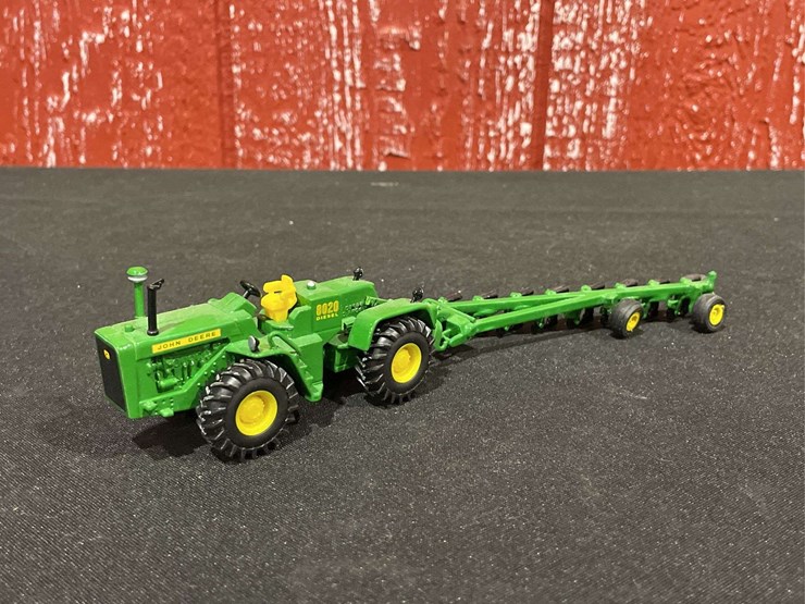 john-deere-8020-image-1