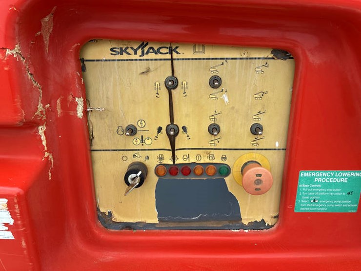 2015-skyjack-sj61t-image-29