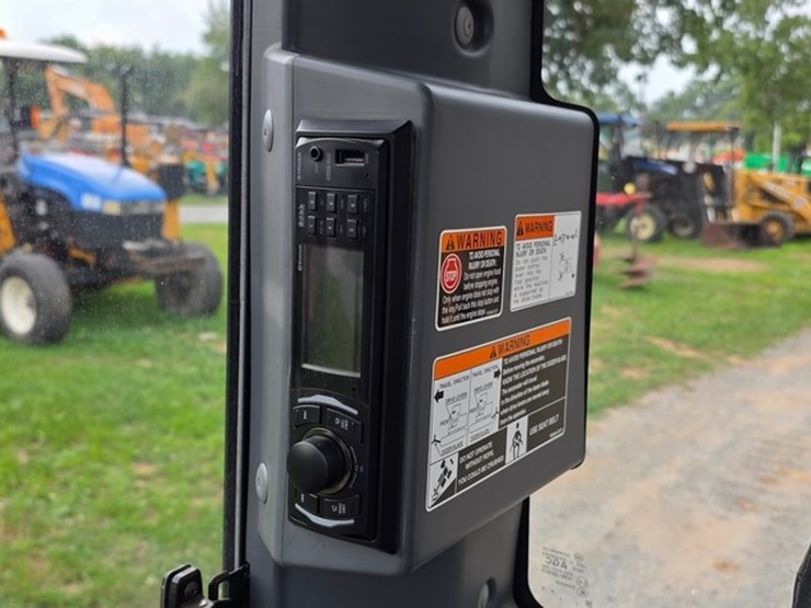 2021-kubota-kx033-4-image-60