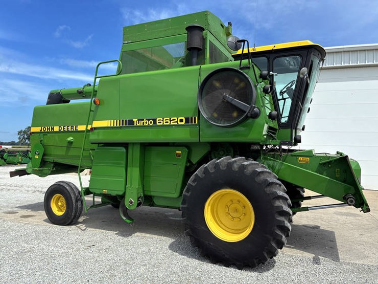 1983-john-deere-6620-image-1