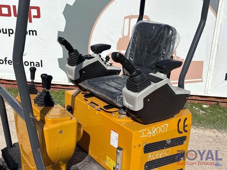 unused-2025-cfg-mx12rx-mini-excavator-image-11