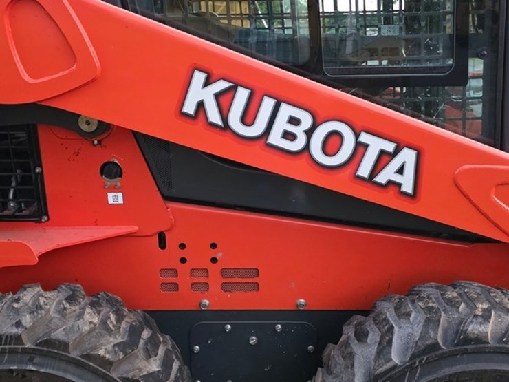 2016-kubota-ssv75-image-12
