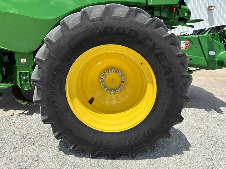 2023-john-deere-s780-image-34