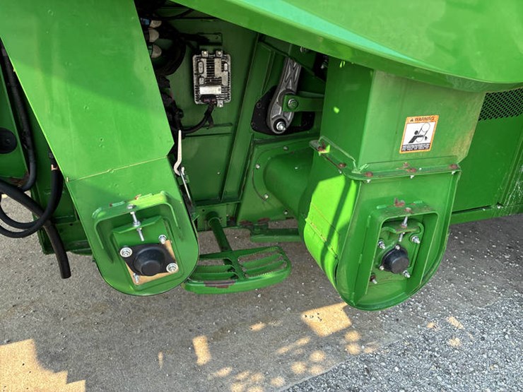 2014-john-deere-s690-image-75