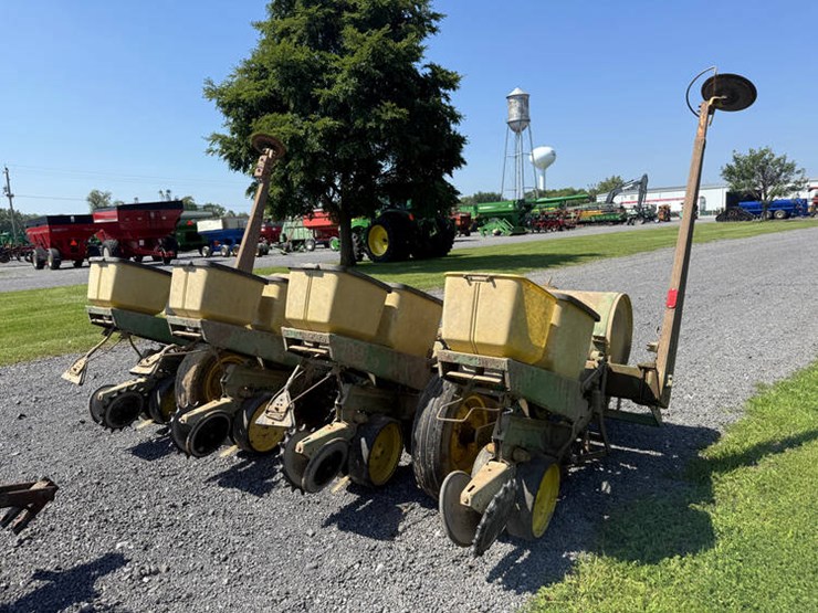 john-deere-7000-image-3