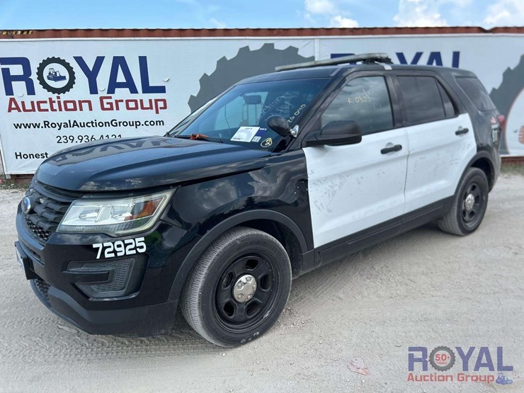 2016-ford-explorer-image-1