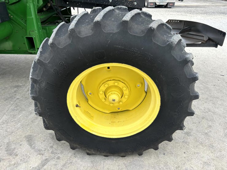 2001-john-deere-9550-image-41